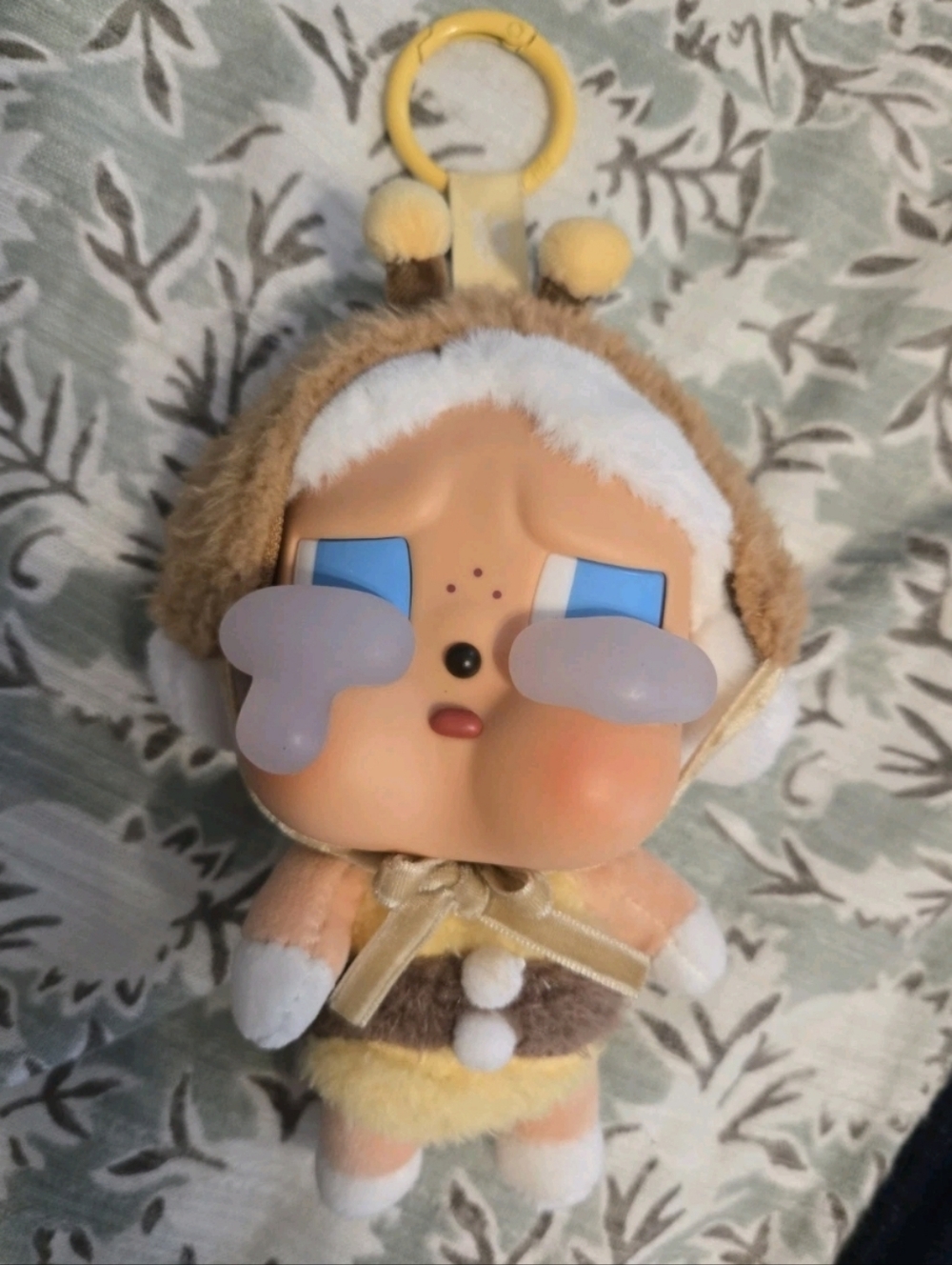 Pop Mart Crybaby Crying Again I'll Bring You a Flower Bee Plush